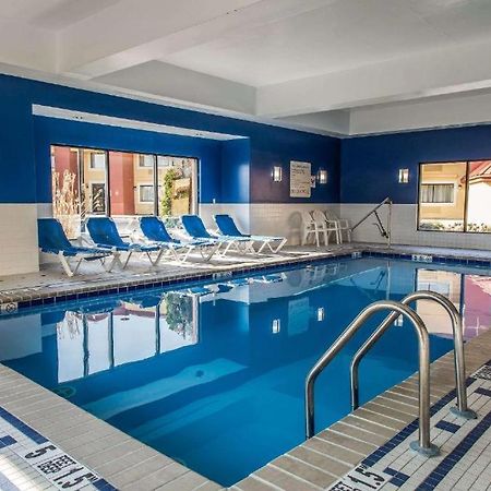 Regency Inn & Suites New London Mystic Dış mekan fotoğraf