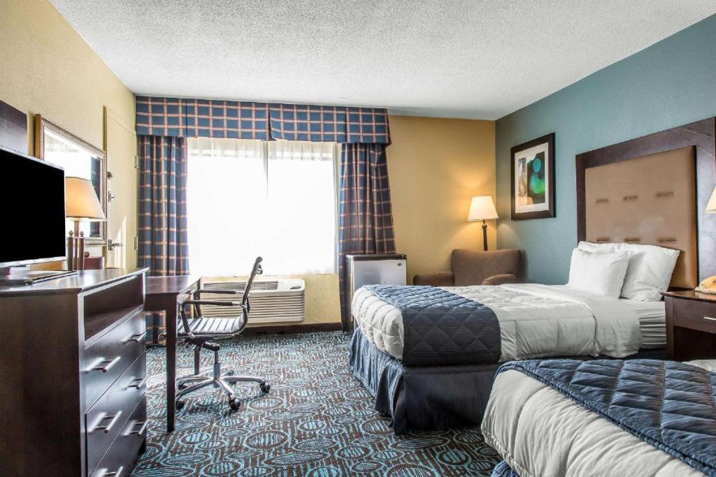 Regency Inn & Suites New London Mystic Dış mekan fotoğraf